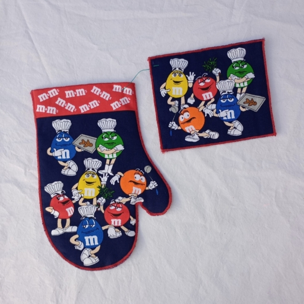 Handmade M&M'S Blue and Red Kitchen Accessories Set Gift Casual Decorative Fun